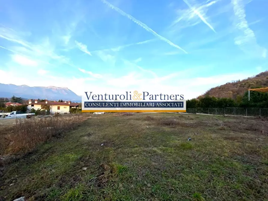 Immagine 3 di Terreno in vendita  in Via dei pradelli a Manerba Del Garda