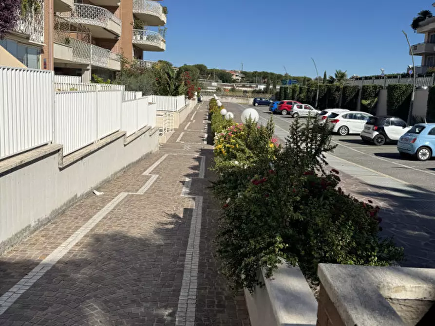 Immagine 3 di Appartamento in vendita  in Largo giuseppe guastalla a Roma