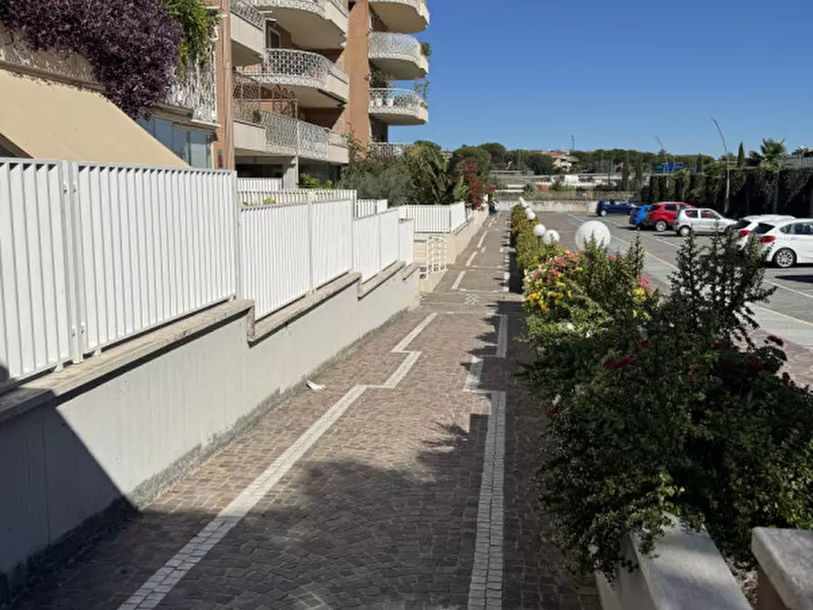 Immagine 4 di Appartamento in vendita  in Largo giuseppe guastalla a Roma