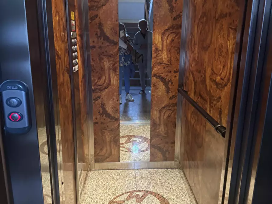 Immagine 5 di Appartamento in vendita  in Largo giuseppe guastalla a Roma