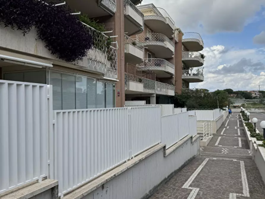 Immagine 6 di Appartamento in vendita  in Largo giuseppe guastalla a Roma