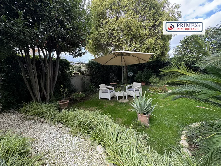 Immagine 11 di Appartamento in vendita  in Largo giuseppe guastalla a Roma