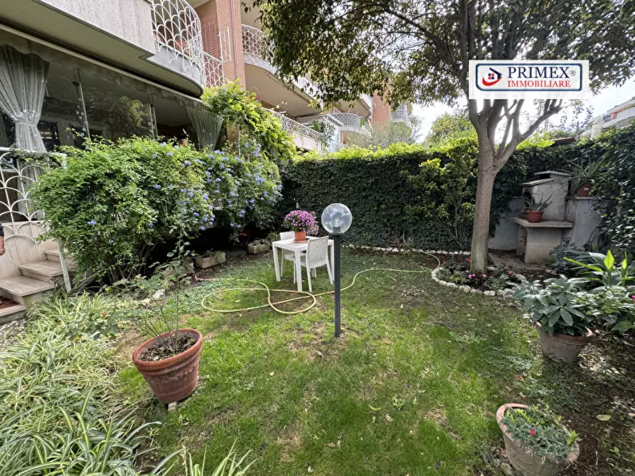 Immagine 13 di Appartamento in vendita  in Largo giuseppe guastalla a Roma