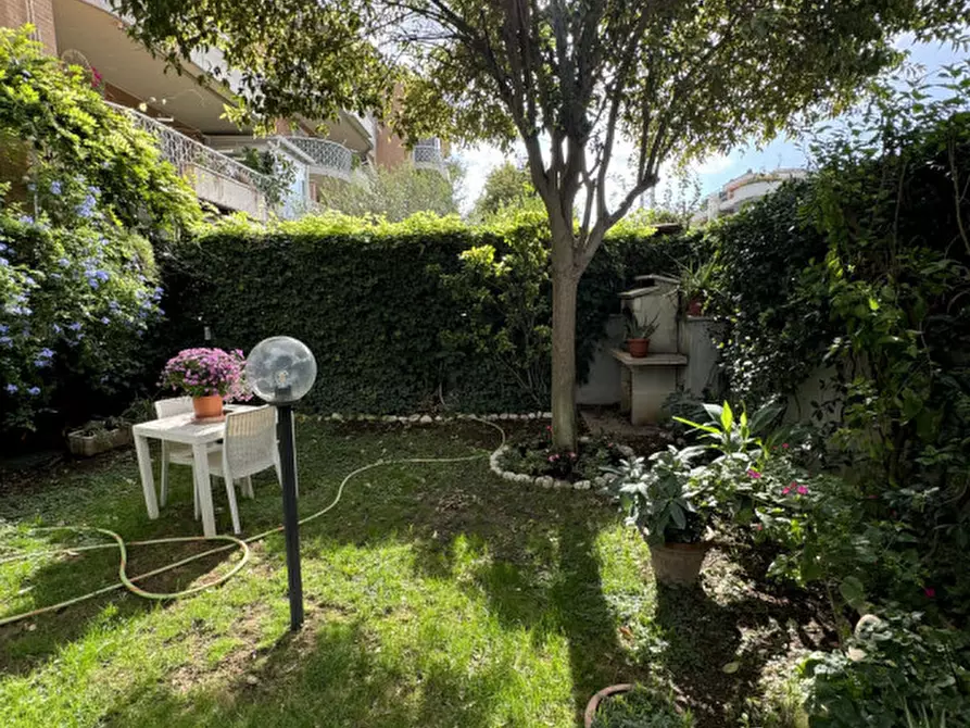 Immagine 14 di Appartamento in vendita  in Largo giuseppe guastalla a Roma