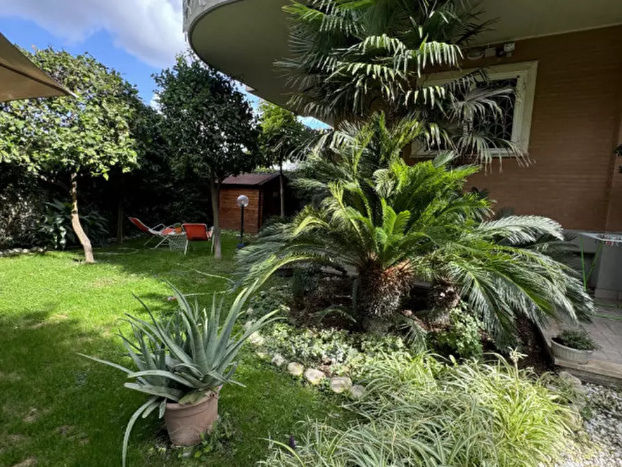 Immagine 16 di Appartamento in vendita  in Largo giuseppe guastalla a Roma