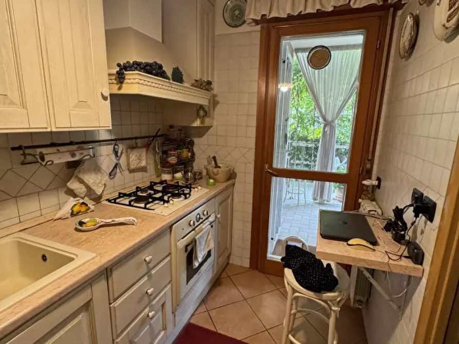 Immagine 25 di Appartamento in vendita  in Largo giuseppe guastalla a Roma