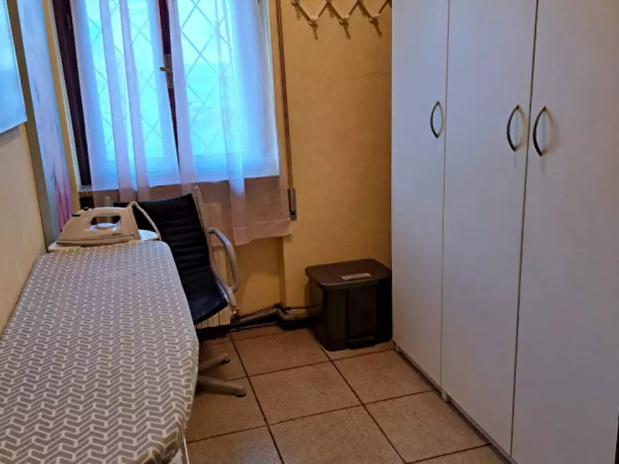 Immagine 7 di Negozio in vendita  in Via Camillo Benso di Cavour a Castiglione Delle Stiviere