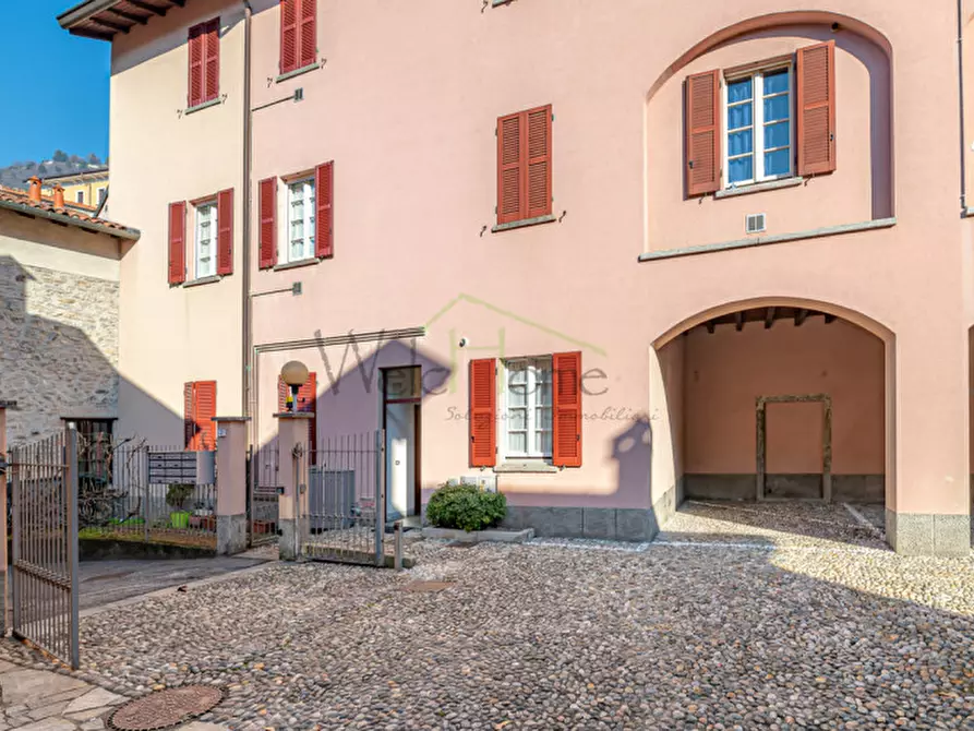 Immagine 25 di Appartamento in affitto  in Via Zezio 3 a Como