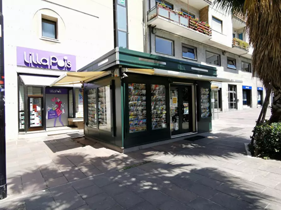 Immagine 5 di Attività commerciale in vendita  in Piazza Saffi a Savona