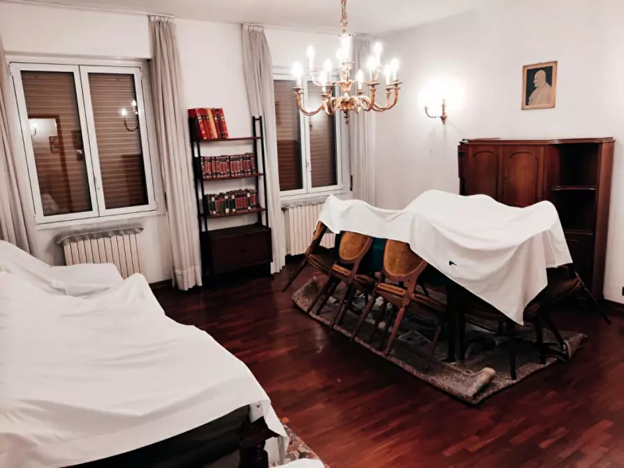 Immagine 2 di Palazzo in vendita  in VIA CARLO ROMANO 86 a Cesate