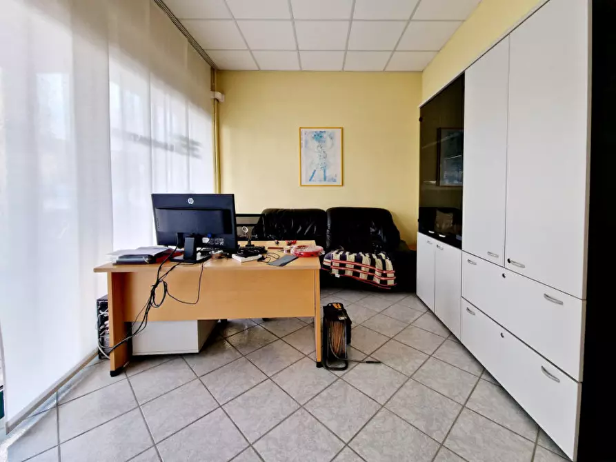 Immagine 1 di Laboratorio in affitto  in VIA ROVIGO a Este