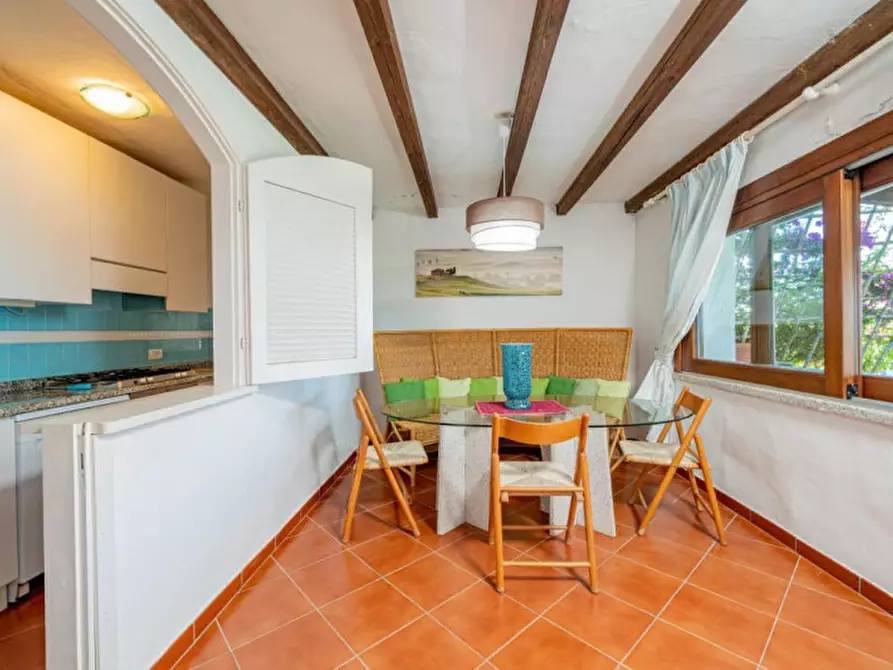 Immagine 7 di Appartamento in vendita  in via del ginepro a Golfo Aranci