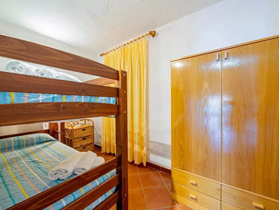 Immagine 17 di Appartamento in vendita  in via del ginepro a Golfo Aranci