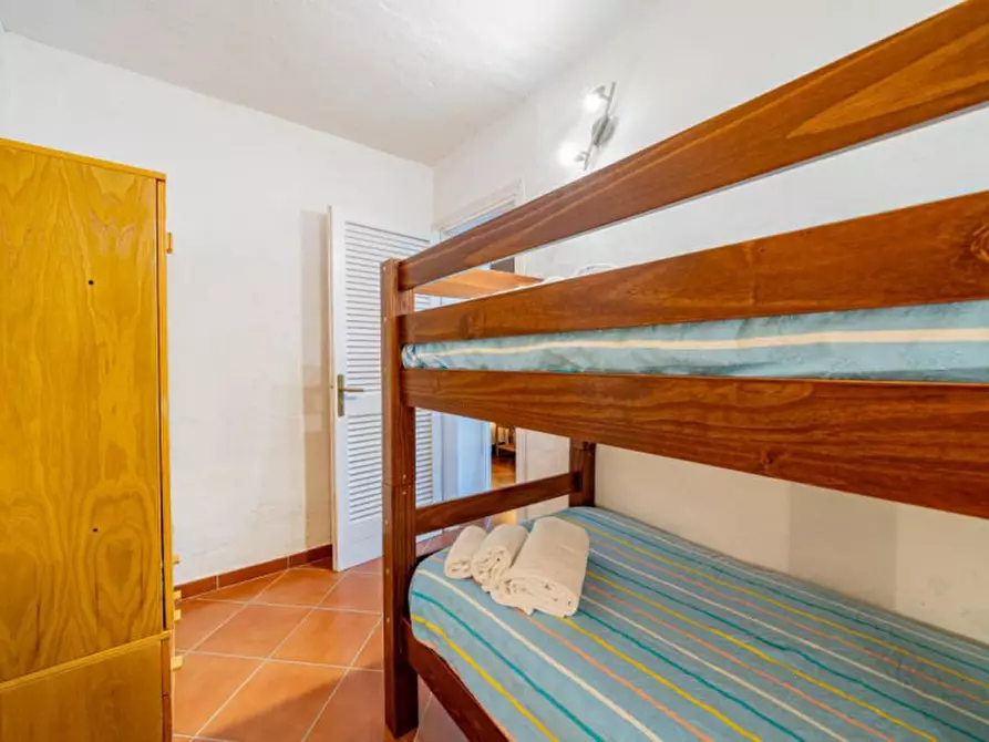 Immagine 18 di Appartamento in vendita  in via del ginepro a Golfo Aranci