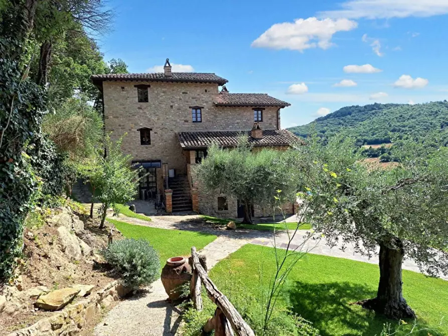 Immagine 1 di Agriturismo in vendita  in località Caldese, N. snc a Citta' Di Castello