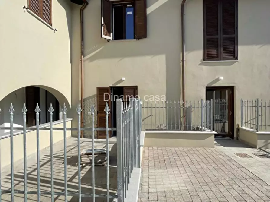 Immagine 3 di Casa indipendente in vendita  a Prato