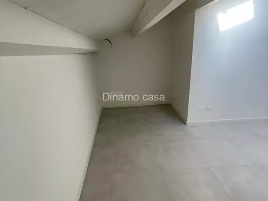 Immagine 21 di Casa indipendente in vendita  a Prato
