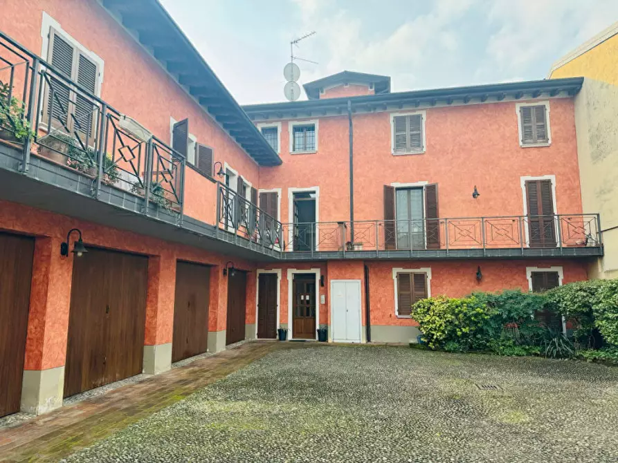 Immagine 1 di Appartamento in vendita  in VIA COLOMBO a Calvisano