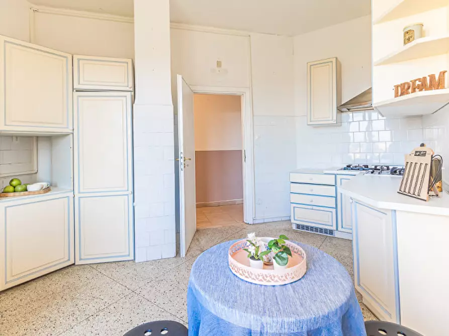 Immagine 15 di Appartamento in vendita  in VIA AURELIO SAFFI a Bologna