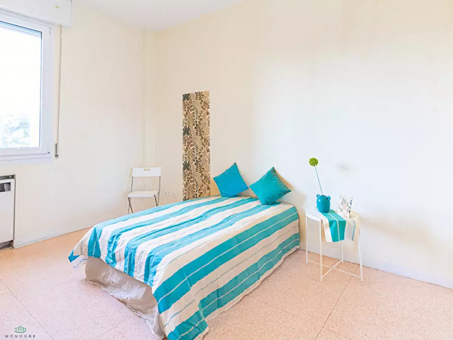 Immagine 30 di Appartamento in vendita  in VIA AURELIO SAFFI a Bologna