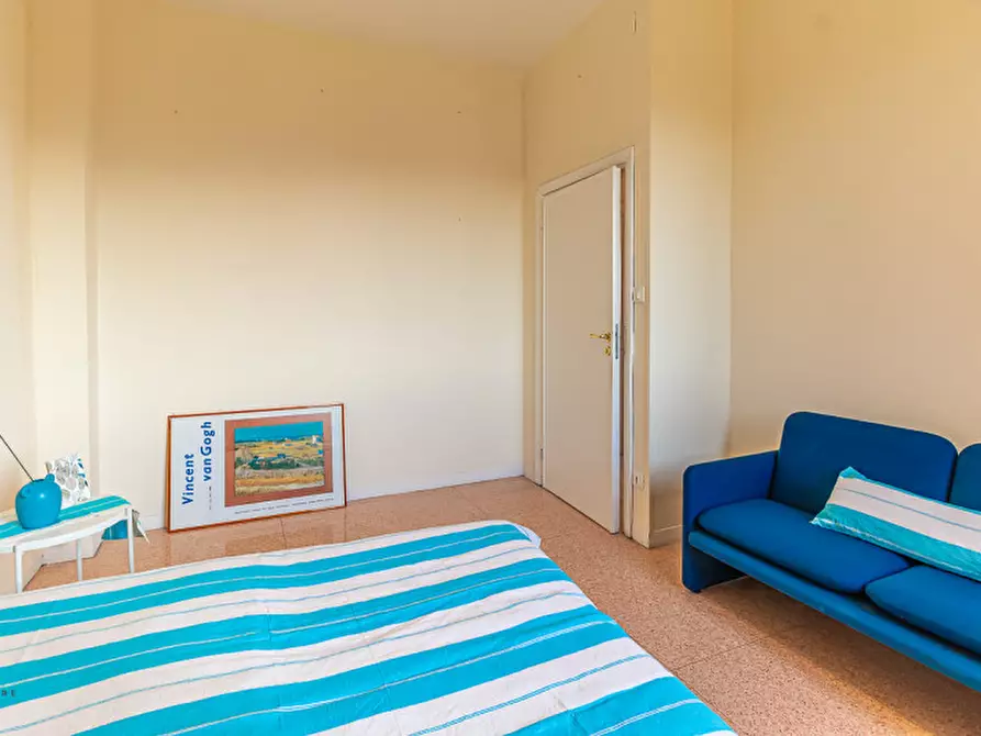 Immagine 33 di Appartamento in vendita  in VIA AURELIO SAFFI a Bologna