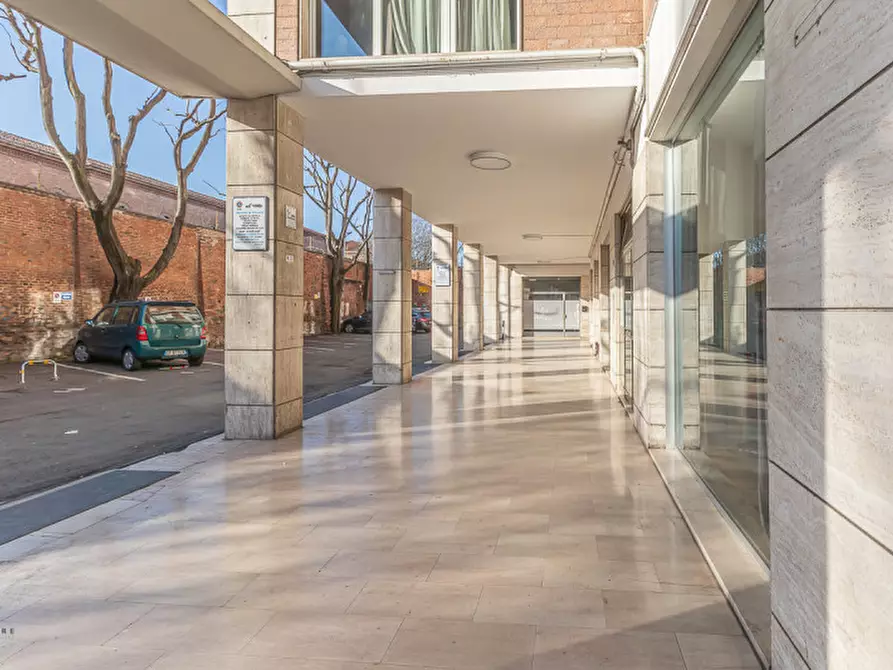 Immagine 38 di Appartamento in vendita  in VIA AURELIO SAFFI a Bologna
