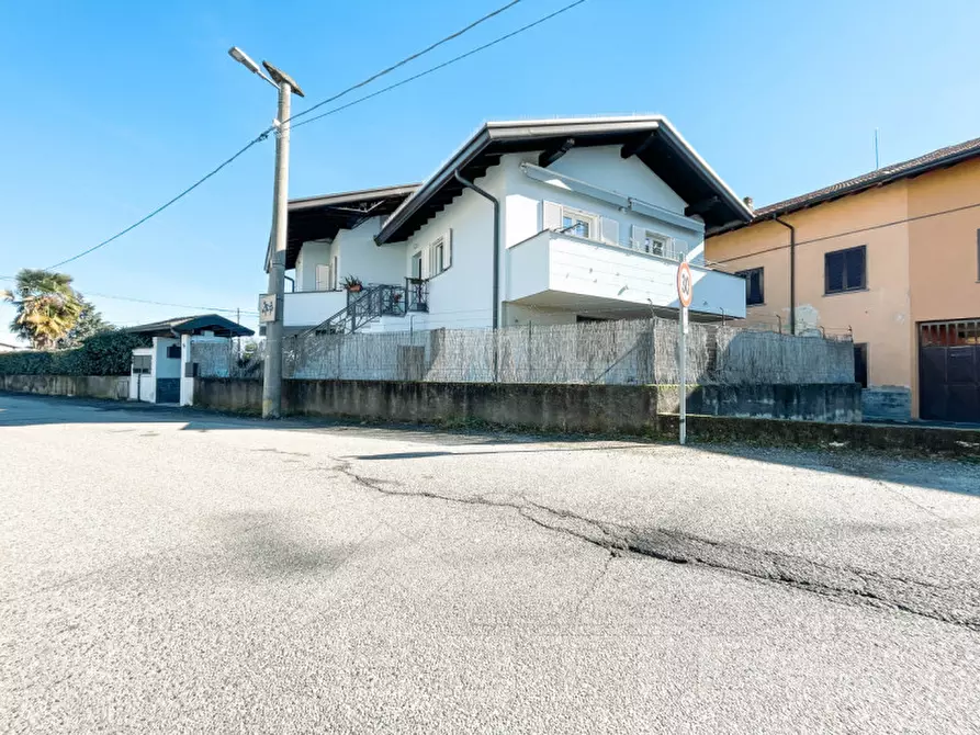 Immagine 22 di Casa indipendente in vendita  in via canopi 14 a Oleggio