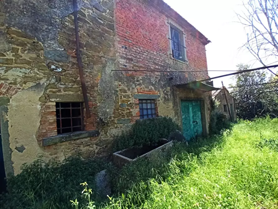 Immagine 11 di Rustico / casale in vendita  a Cortona