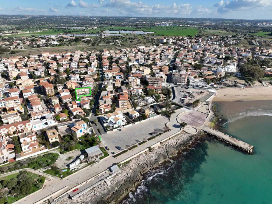 Immagine 3 di Appartamento in vendita  in Via Cristoforo Colombo a Modica