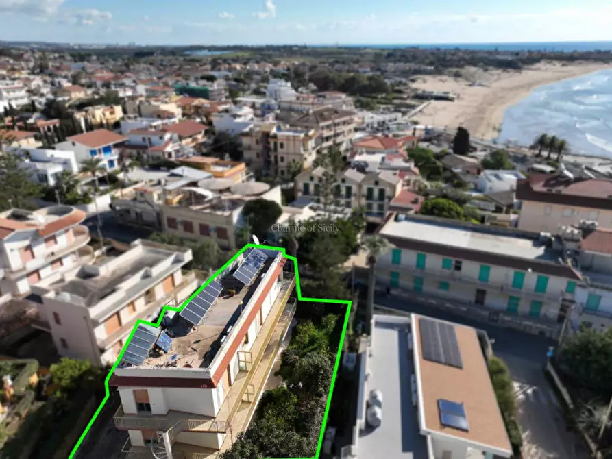 Immagine 4 di Appartamento in vendita  in Via Cristoforo Colombo a Modica