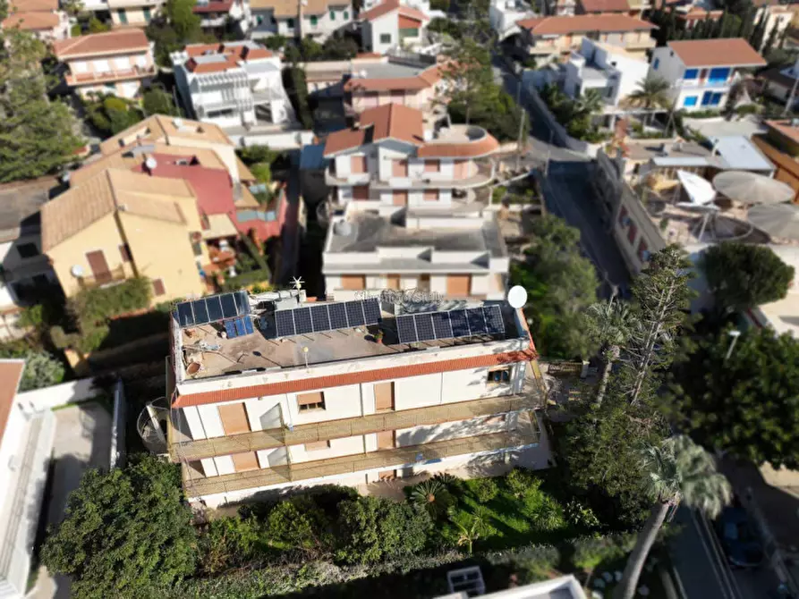 Immagine 6 di Appartamento in vendita  in Via Cristoforo Colombo a Modica