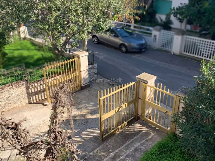 Immagine 10 di Appartamento in vendita  in Via Cristoforo Colombo a Modica