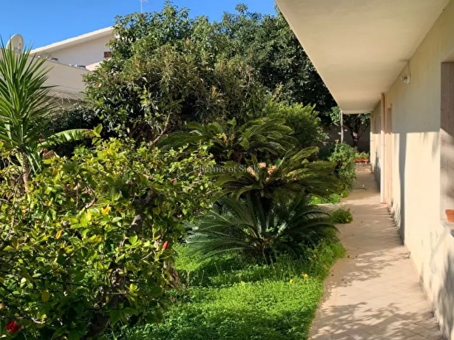 Immagine 15 di Appartamento in vendita  in Via Cristoforo Colombo a Modica