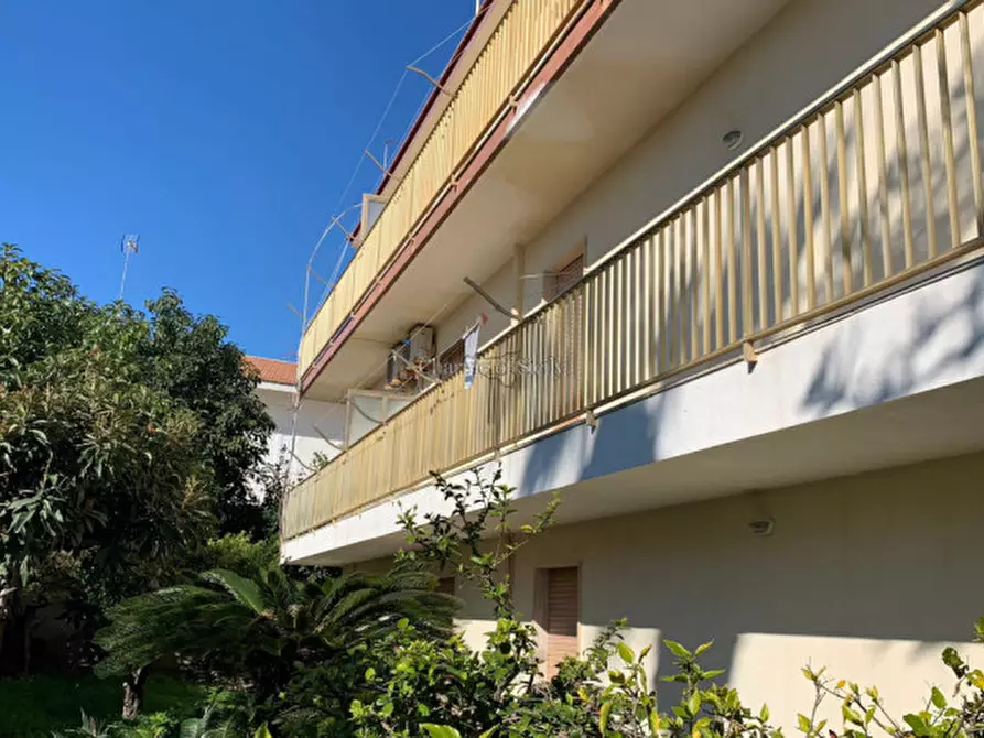 Immagine 16 di Appartamento in vendita  in Via Cristoforo Colombo a Modica