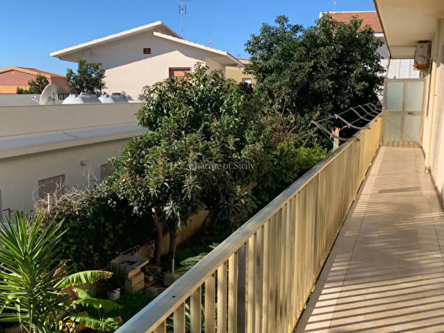 Immagine 18 di Appartamento in vendita  in Via Cristoforo Colombo a Modica