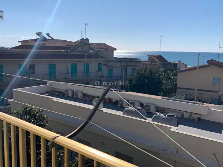 Immagine 25 di Appartamento in vendita  in Via Cristoforo Colombo a Modica