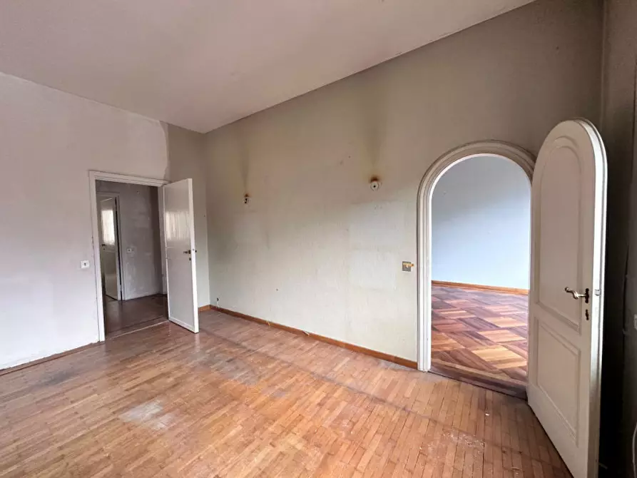 Immagine 1 di Appartamento in vendita  in via silvio pellico a Firenze
