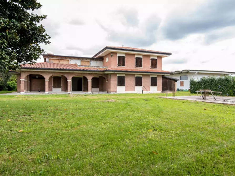 Immagine 1 di Villa in vendita  in Via Penghe a Selvazzano Dentro