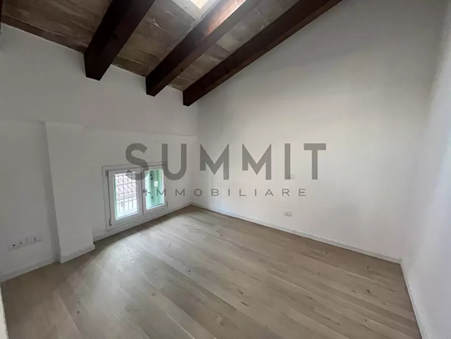 Immagine 11 di Appartamento in vendita  in via Pasubio a Schio