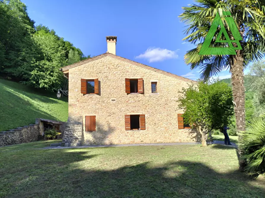 Immagine 3 di Villa in vendita  a Asolo