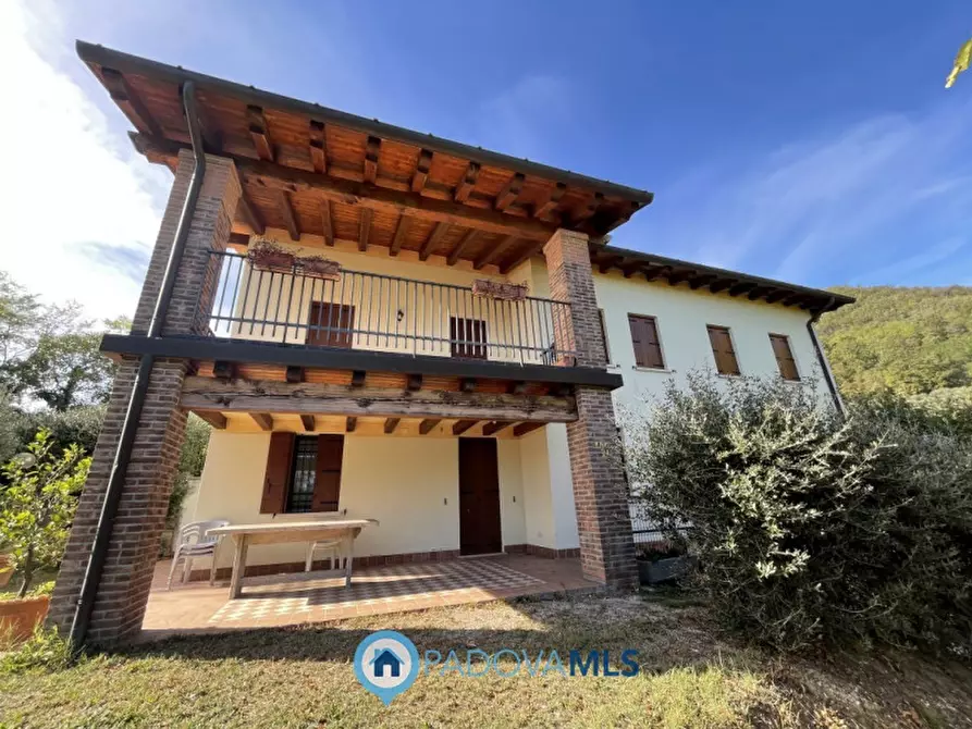 Immagine 1 di Villa in vendita  in via ROCCOLO a Galzignano Terme