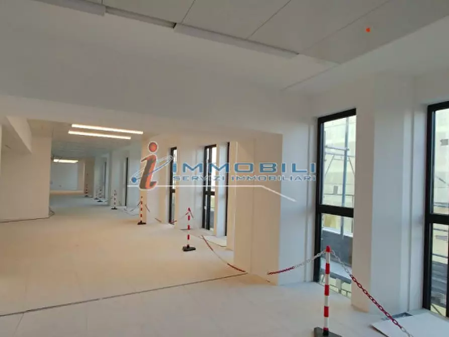 Immagine 5 di Ufficio in affitto  in CORSO VITTORIO EMANUELE II a Milano