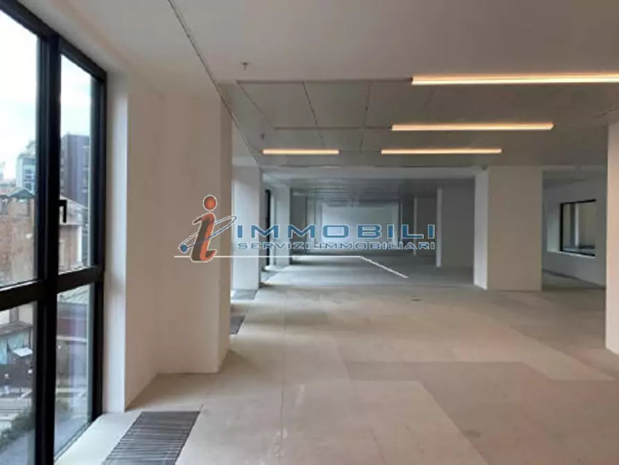 Immagine 10 di Ufficio in affitto  in CORSO VITTORIO EMANUELE II a Milano