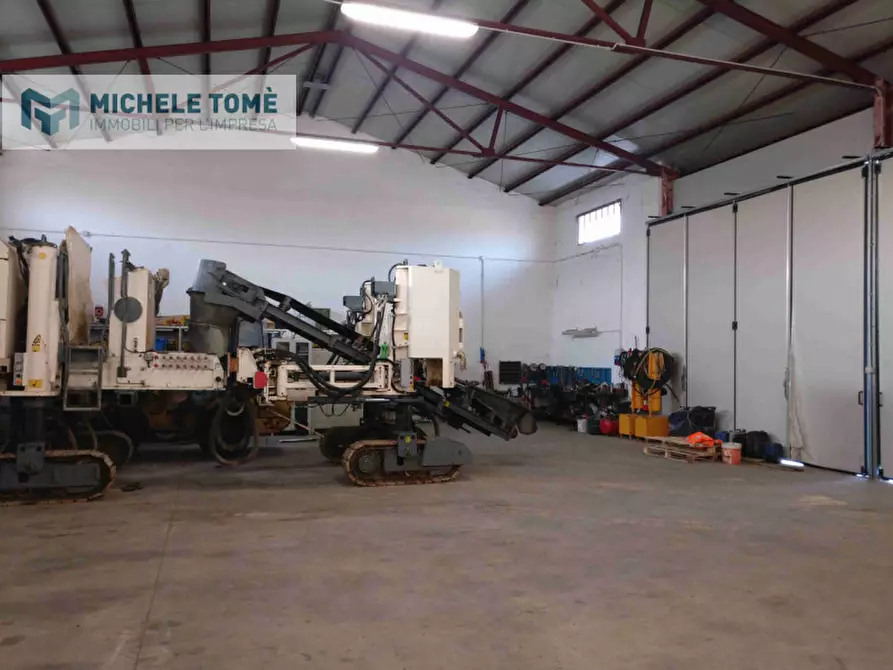 Immagine 4 di Capannone industriale in vendita  in via galileo ferraris a Valeggio Sul Mincio