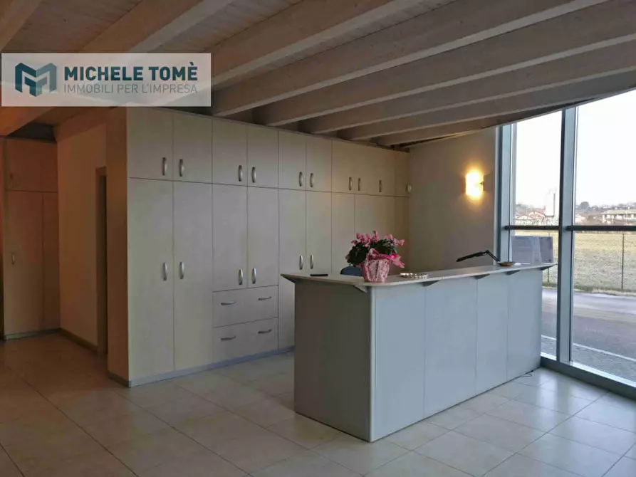 Immagine 5 di Capannone industriale in vendita  in via galileo ferraris a Valeggio Sul Mincio