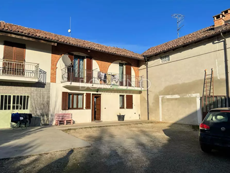 Immagine 1 di Casa indipendente in vendita  in Via Tanaro snc a Govone