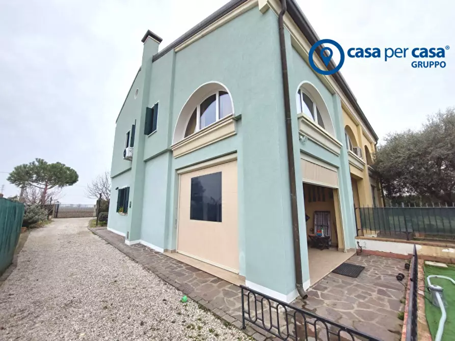 Immagine 1 di Casa bifamiliare in vendita  in Adria, localtà Bindola a Adria