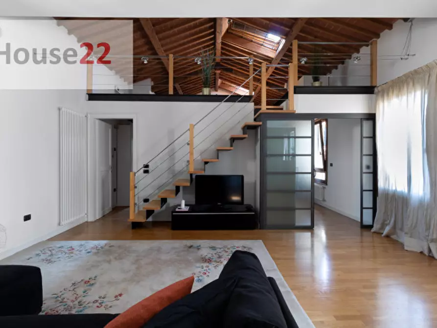 Immagine 2 di Appartamento in vendita  in Contrà Porta Santa Lucia 66 a Vicenza