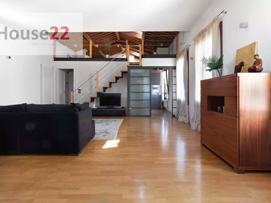 Immagine 3 di Appartamento in vendita  in Contrà Porta Santa Lucia 66 a Vicenza