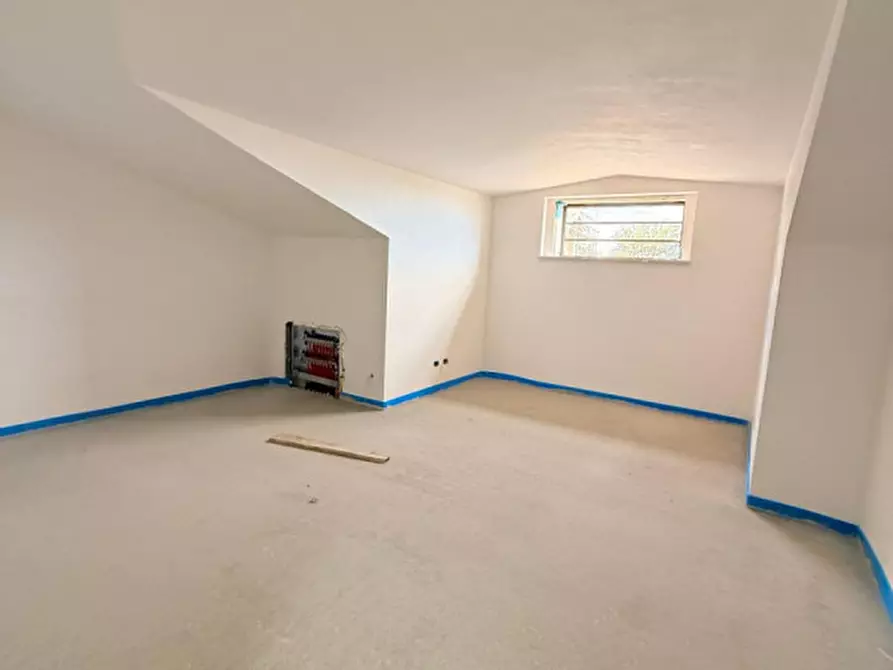 Immagine 39 di Casa bifamiliare in vendita  in VIA DELLE ORTENSIE a Rocca Di Papa